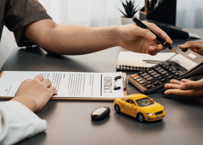 7 Questions to Ask when Refinancing a Car Loan