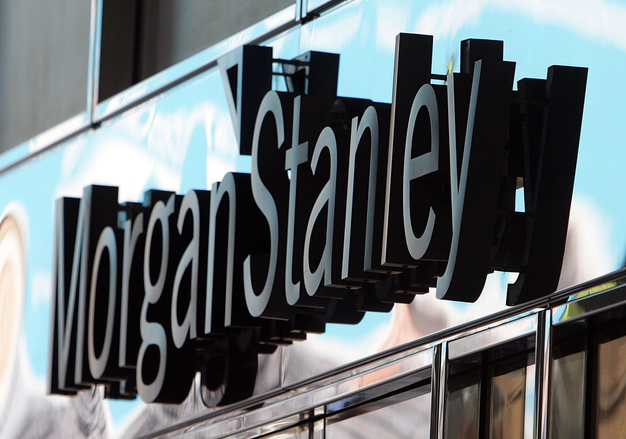 Report: Morgan Stanley OKs Its Advisors to Pitch Spot Bitcoin ETFs