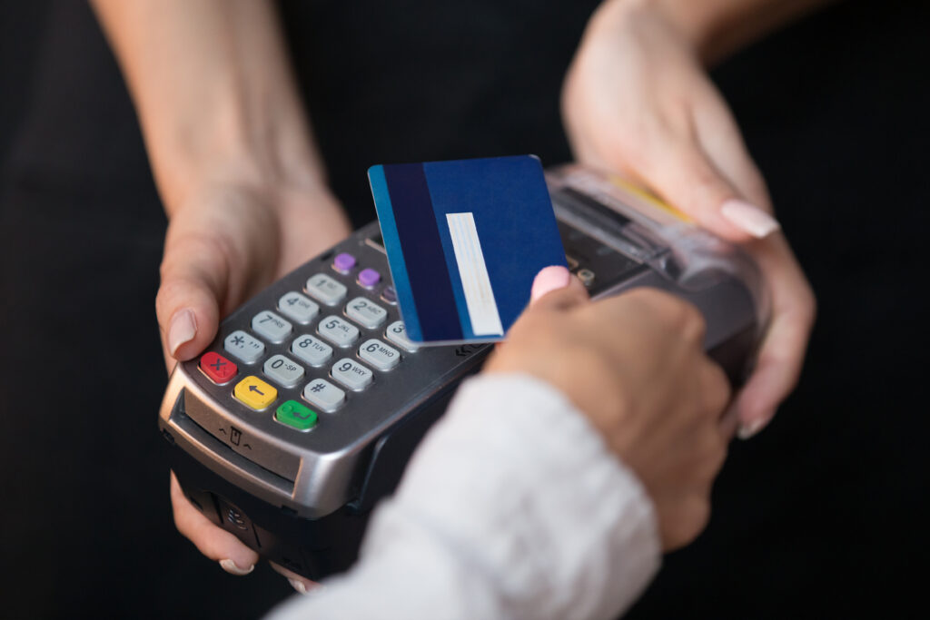 Are You an Average Credit Card User? APRs, Limits and More